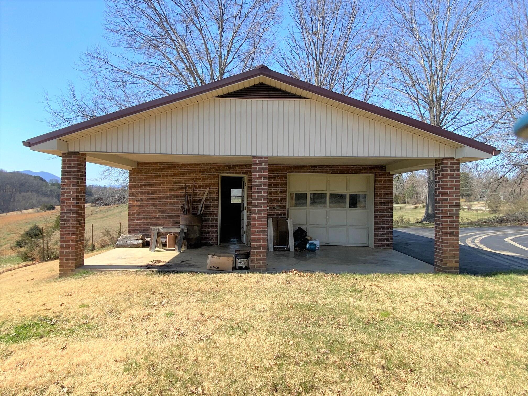 535 Cocke County Road Greeneville, TN 37743 - Photo 42 of 54 McClure workshop
