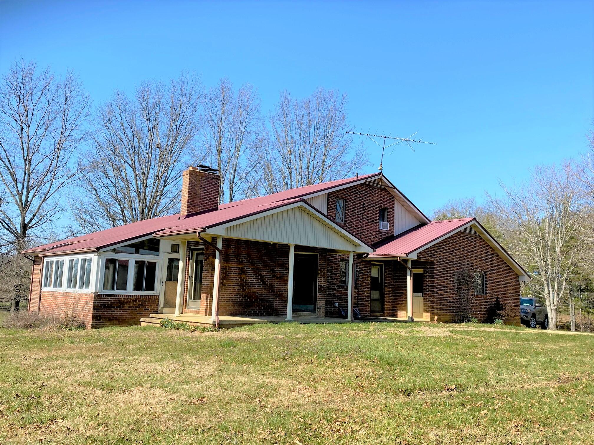 535 Cocke County Road Greeneville, TN 37743 - Photo 5 of 54 McLure 5