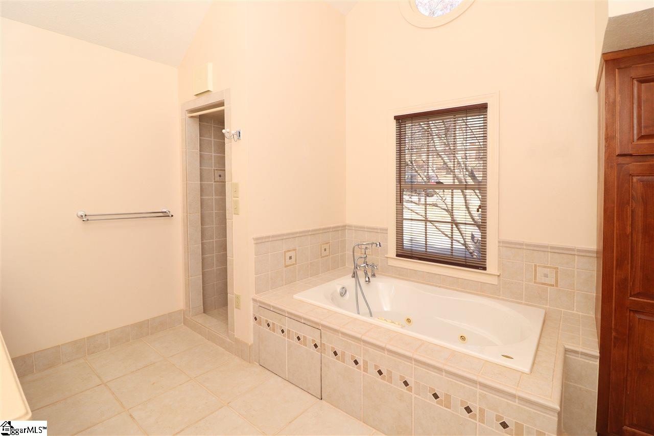 210 Pine Ridge Drive Easley, SC 29642 - Photo 16 of 36 Gallery Image 16