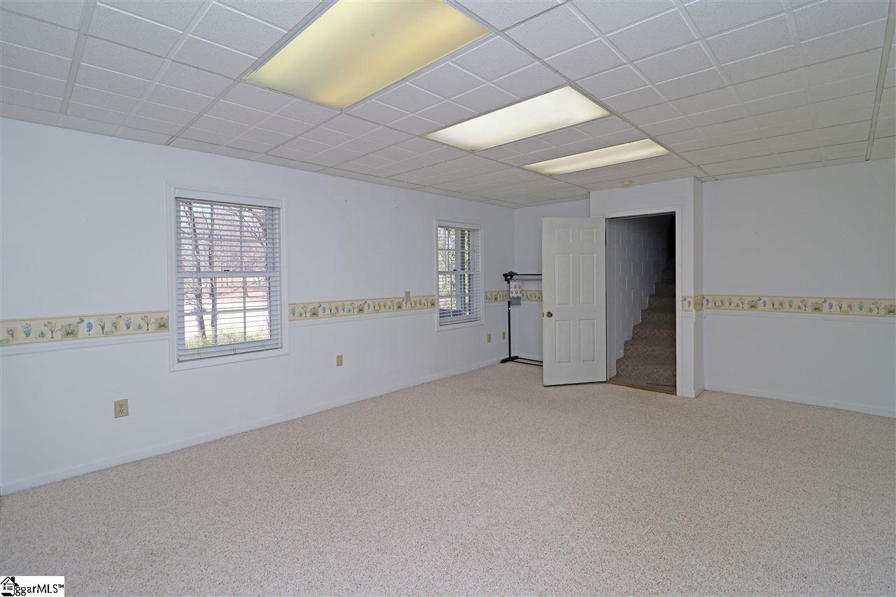 210 Pine Ridge Drive Easley, SC 29642 - Photo 18 of 36 Gallery Image 18