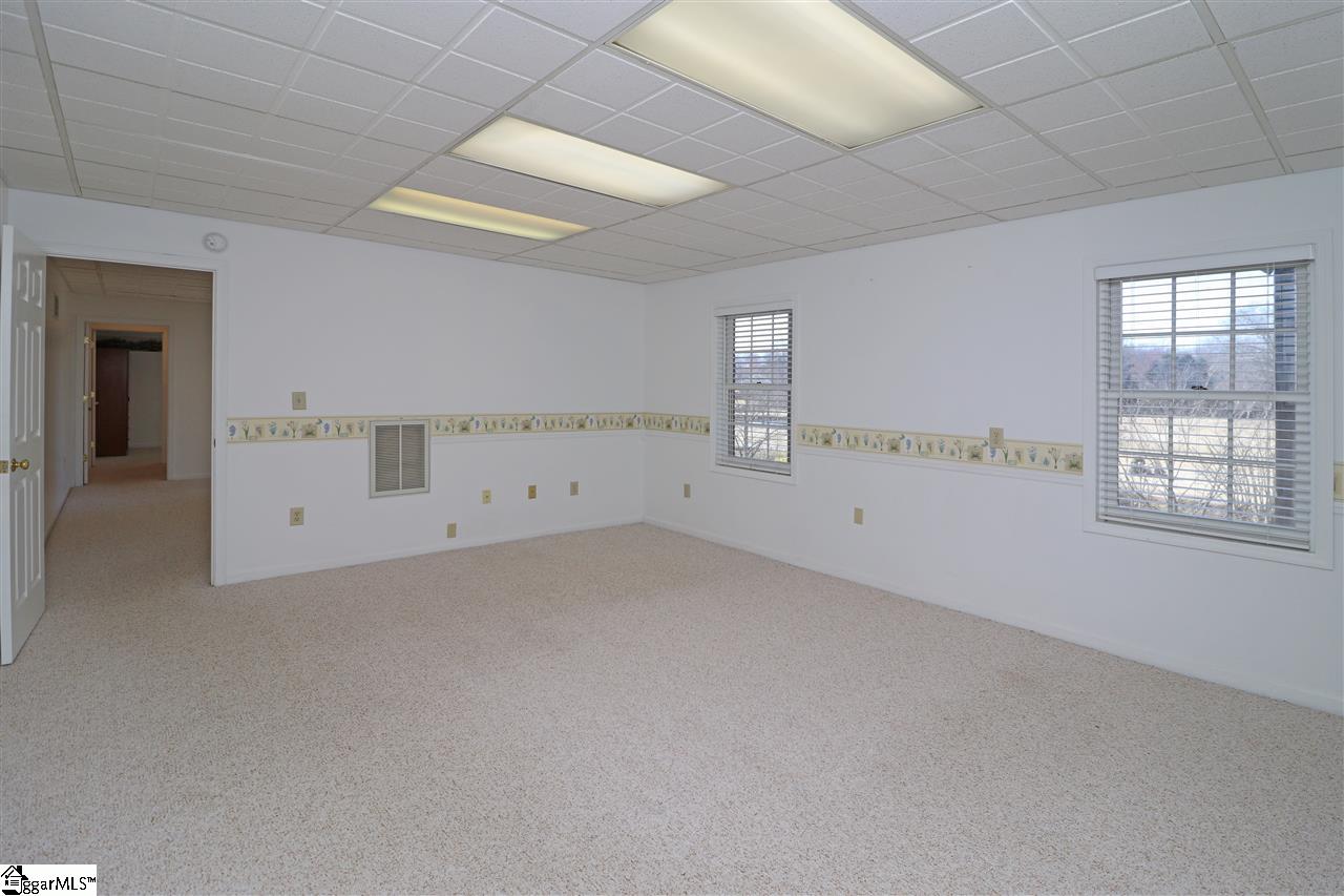 210 Pine Ridge Drive Easley, SC 29642 - Photo 19 of 36 Gallery Image 19