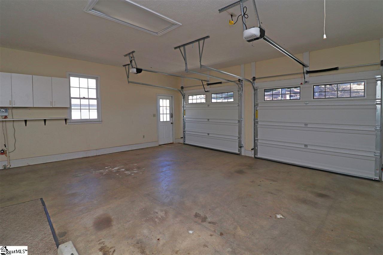 210 Pine Ridge Drive Easley, SC 29642 - Photo 34 of 36 Gallery Image 34