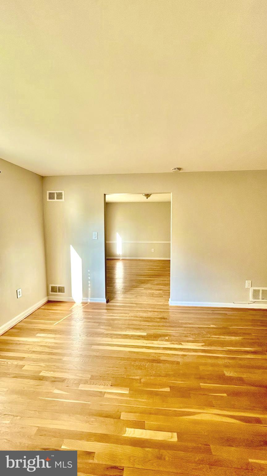 5319 Pooks Hill Road, Unit 1 Bethesda, MD 20814 - Photo 7 of 37