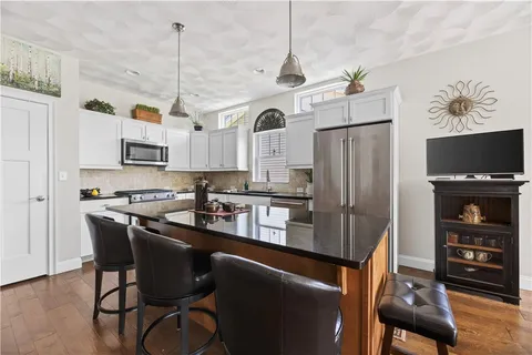 $749,900 | 55 Morningside Drive, North Kingstown, RI 02852