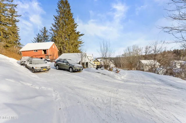 $200,000 | 1679 Helderberg Trail, Berne, NY 12023