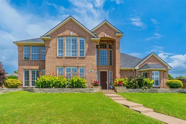 $920,900 | 2700 Sunset Circle, Plano, TX 75093
