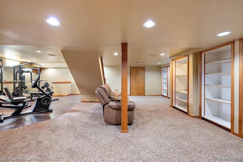 817 Stag Ridge Road Rochester Hills, MI 48309 - Photo 59 of 80