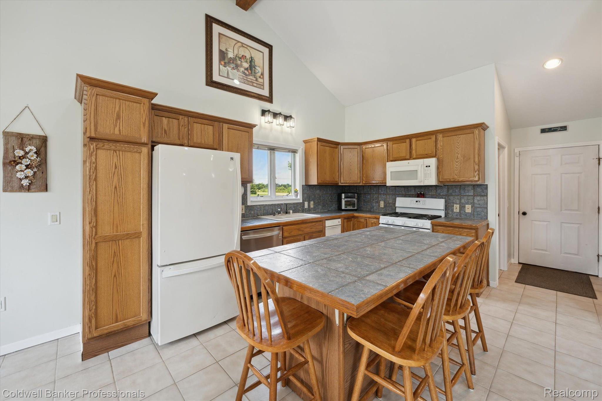 11247 West Pierson Road Flushing, MI 48433 - Photo 5 of 58 Gallery Image 5