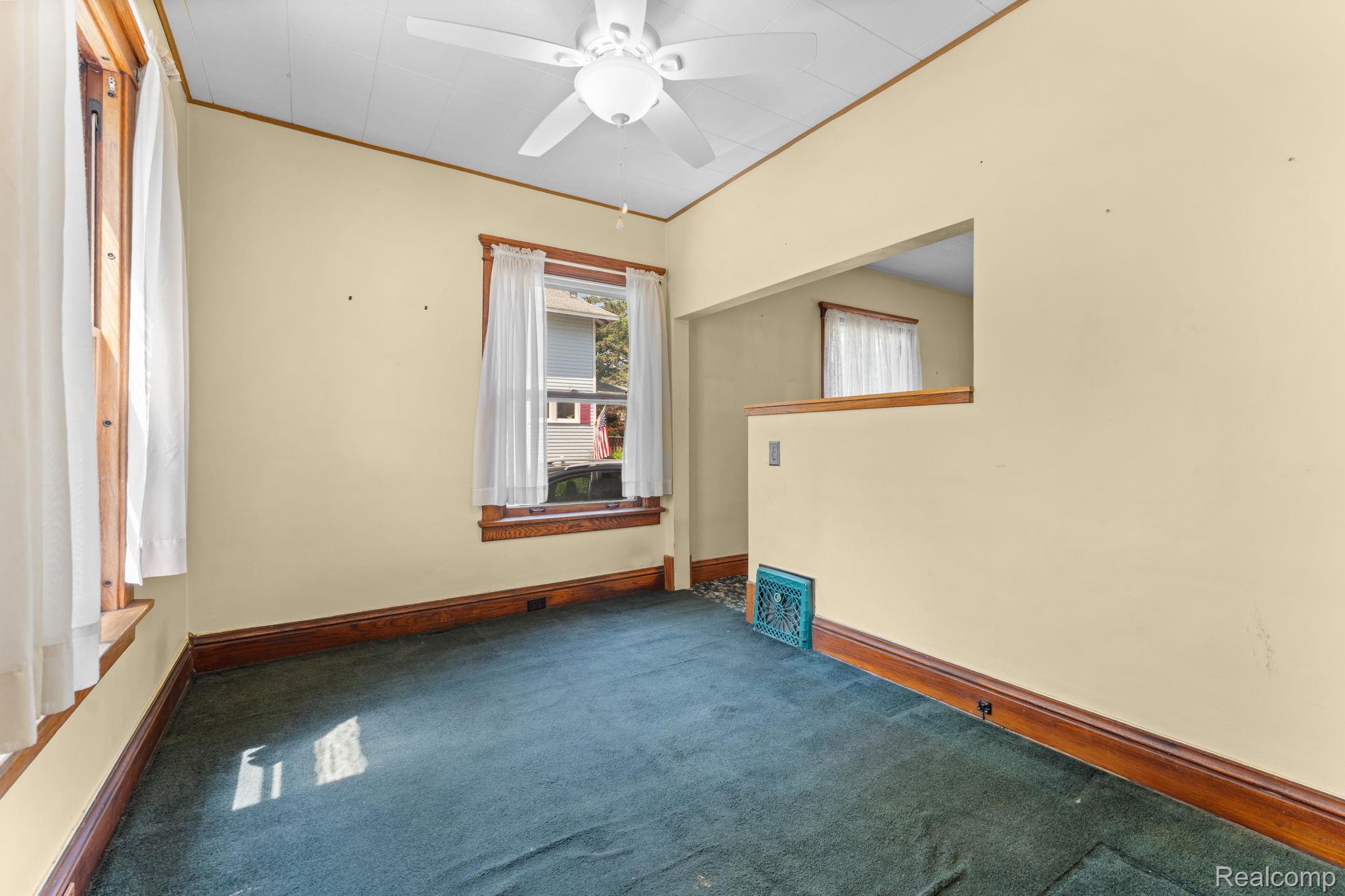 138 East Square Lake Road Troy, MI 48085 - Photo 21 of 55 25-web-or-mls-DSC01122.jpg