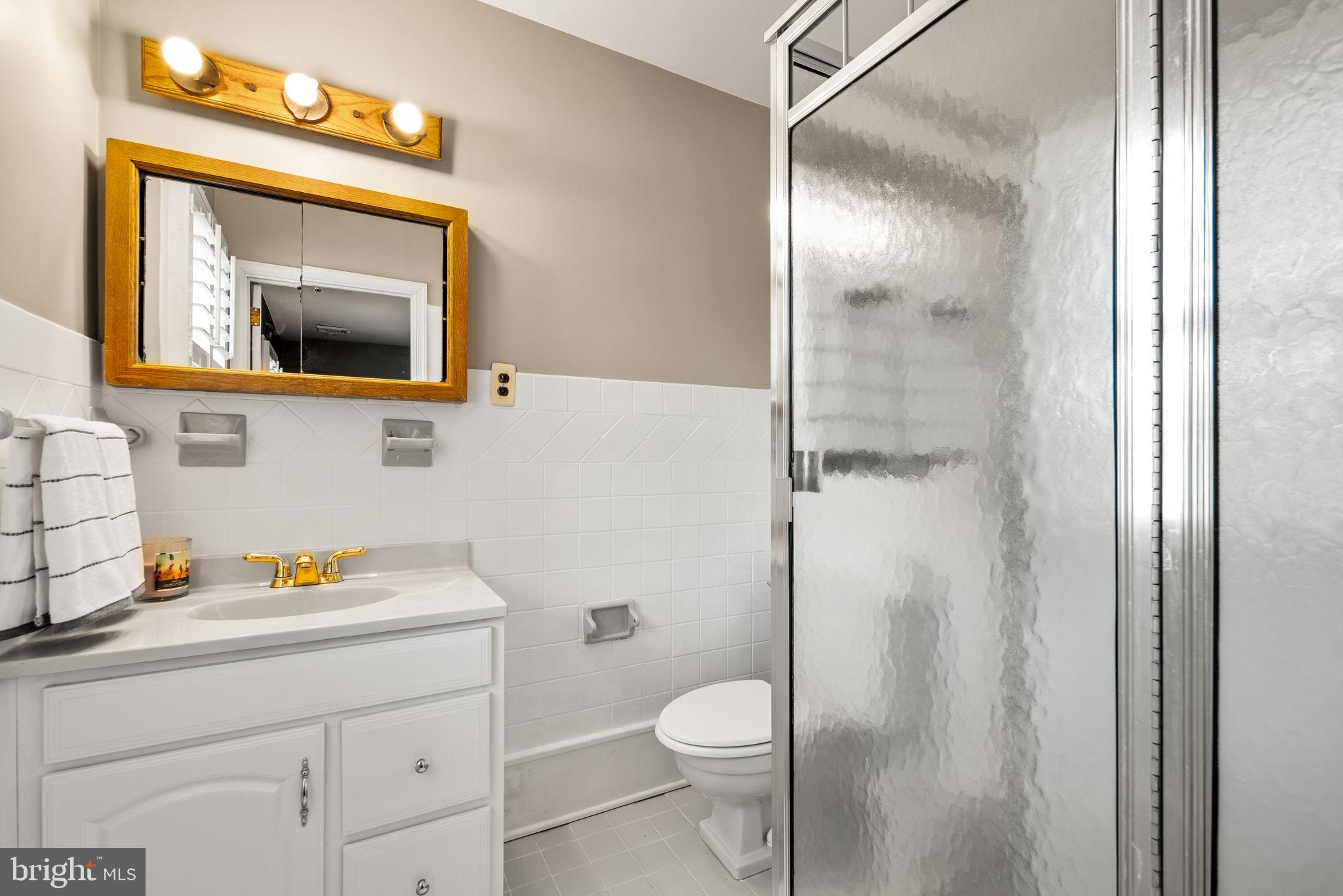 2895 Gradyville Road Broomall, PA 19008 - Photo 35 of 57 Full Bathroom