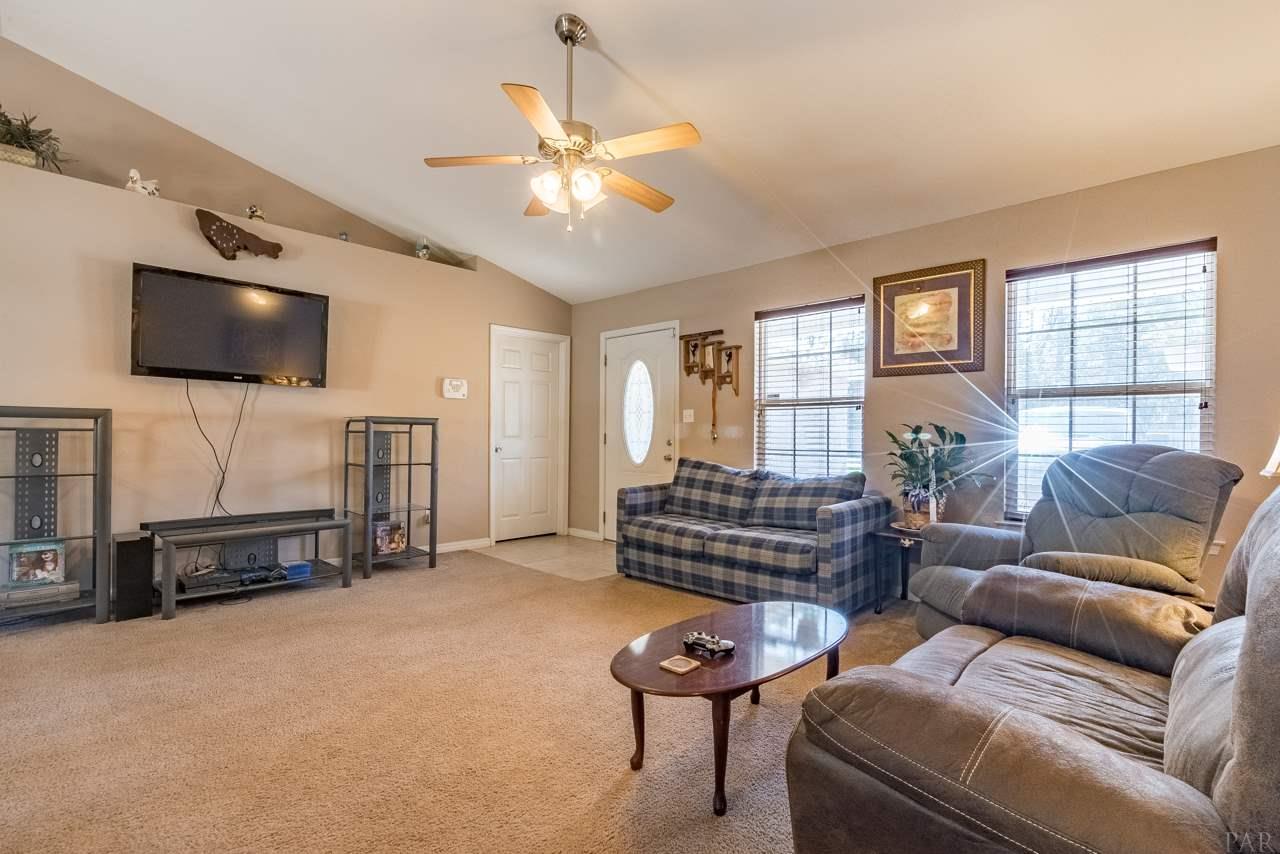 6508 Warren Road Milton, FL 32583 - Photo 5 of 27 Gallery Image 5