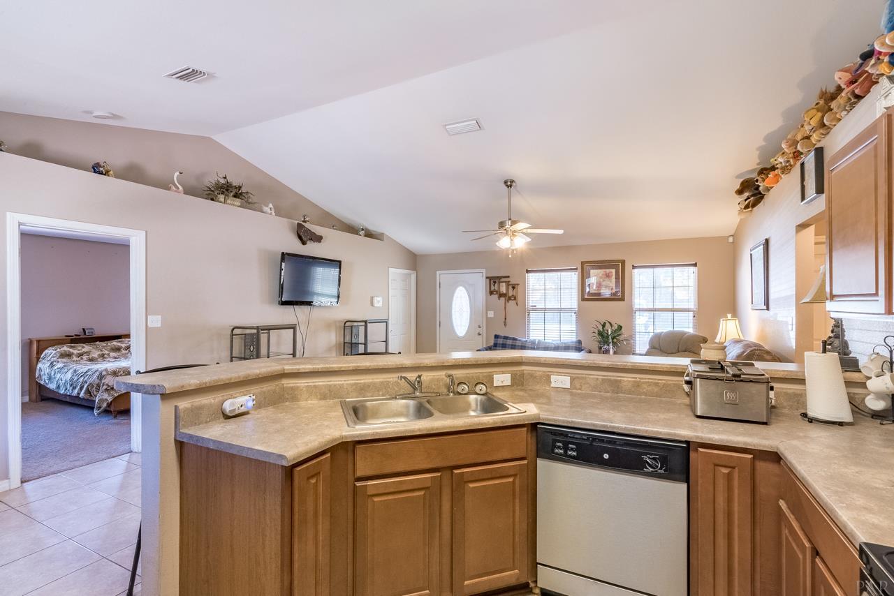 6508 Warren Road Milton, FL 32583 - Photo 8 of 27 Gallery Image 8