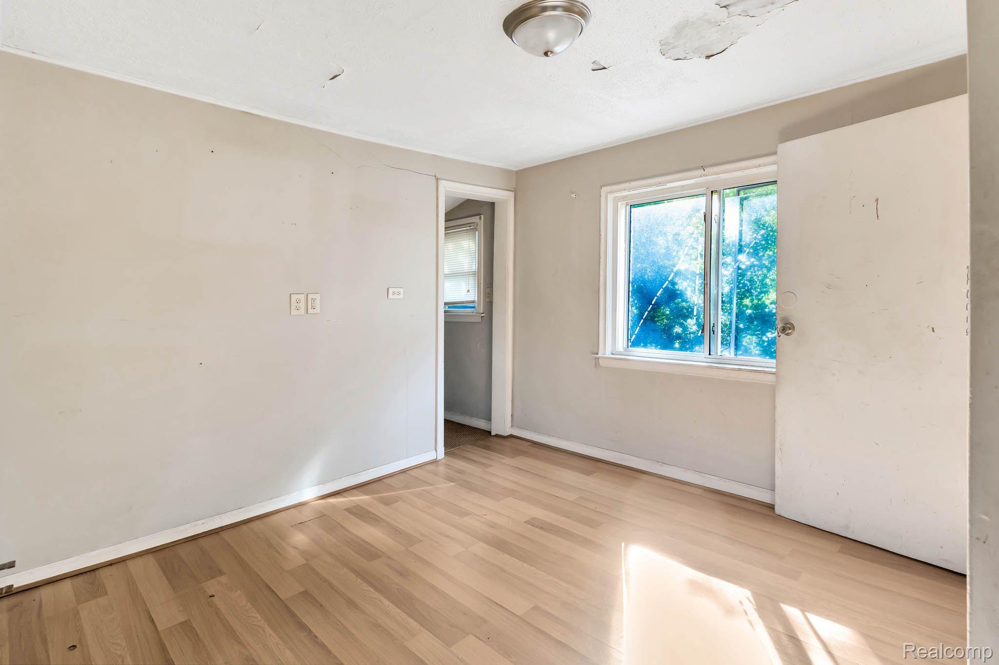 21108 Doepfer Road Warren, MI 48091 - Photo 26 of 26 Gallery Image 26