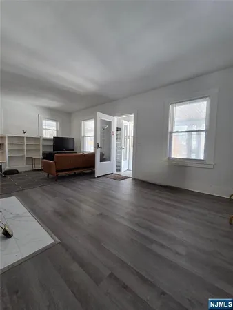 $4,300 | 145 Christie Street, Leonia, NJ 07605