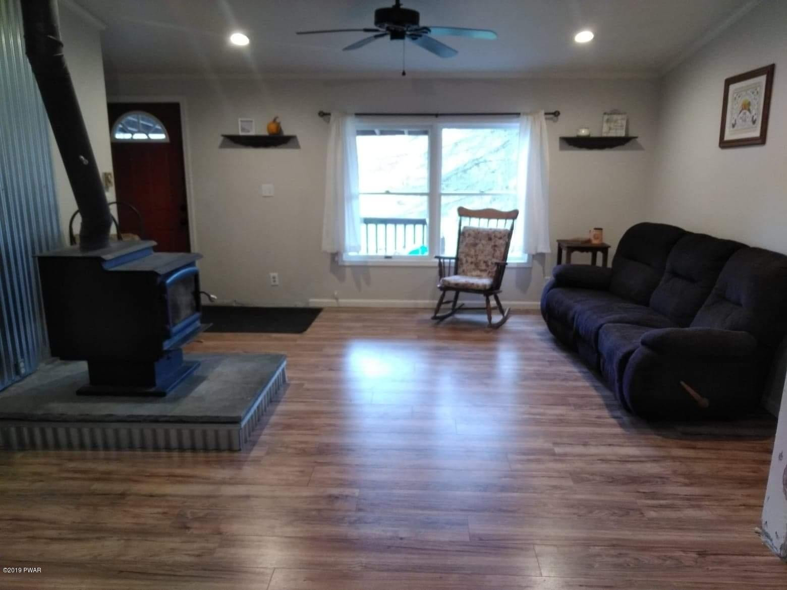 101 Elizabeth Street Hawley, PA 18428 - Photo 5 of 27