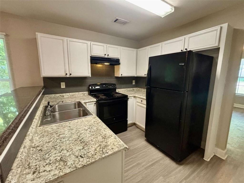 2595 Elliott Street Northwest Atlanta, GA 30318 - Photo 11 of 27