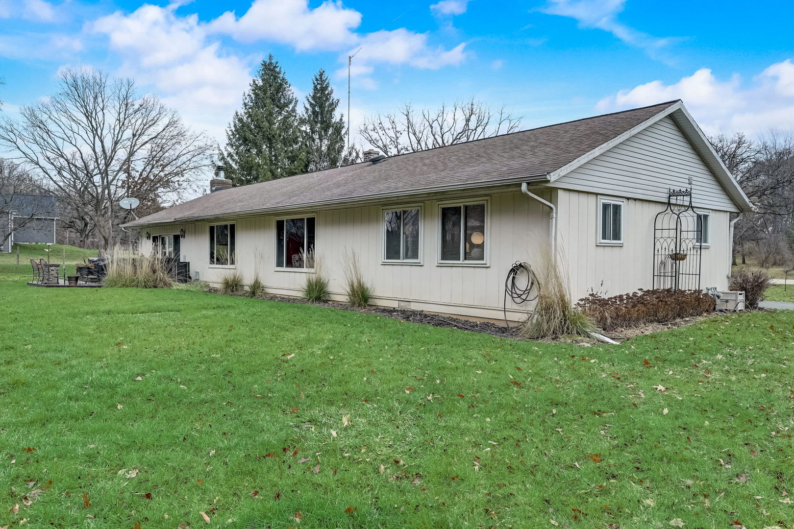 10481 Oak Ridge Road Marengo, IL 60152 - Photo 35 of 44 Gallery Image 35