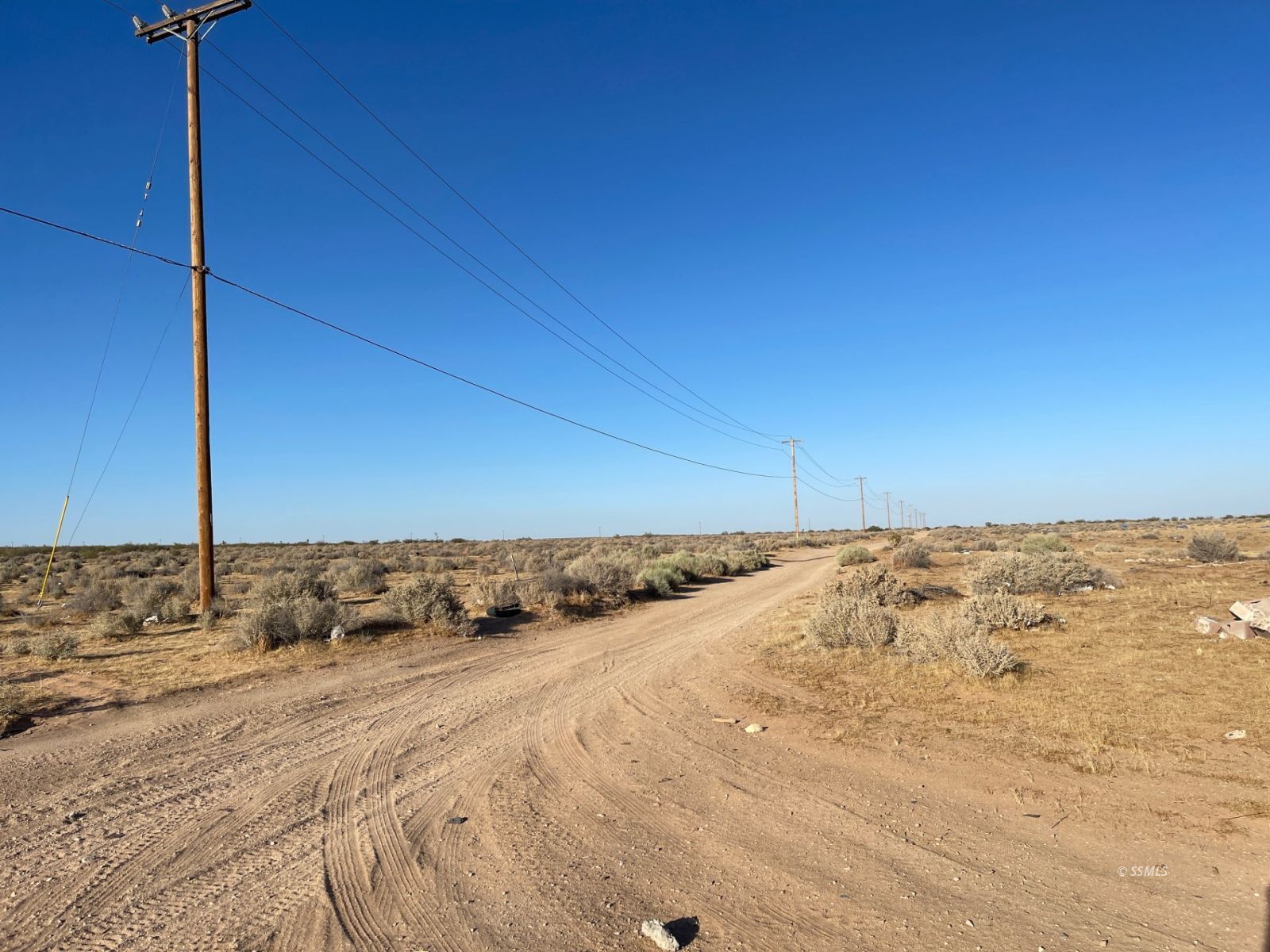 Boron Frontage Rd/pipeline Road Boron, CA 93516 - Photo 1 of 8