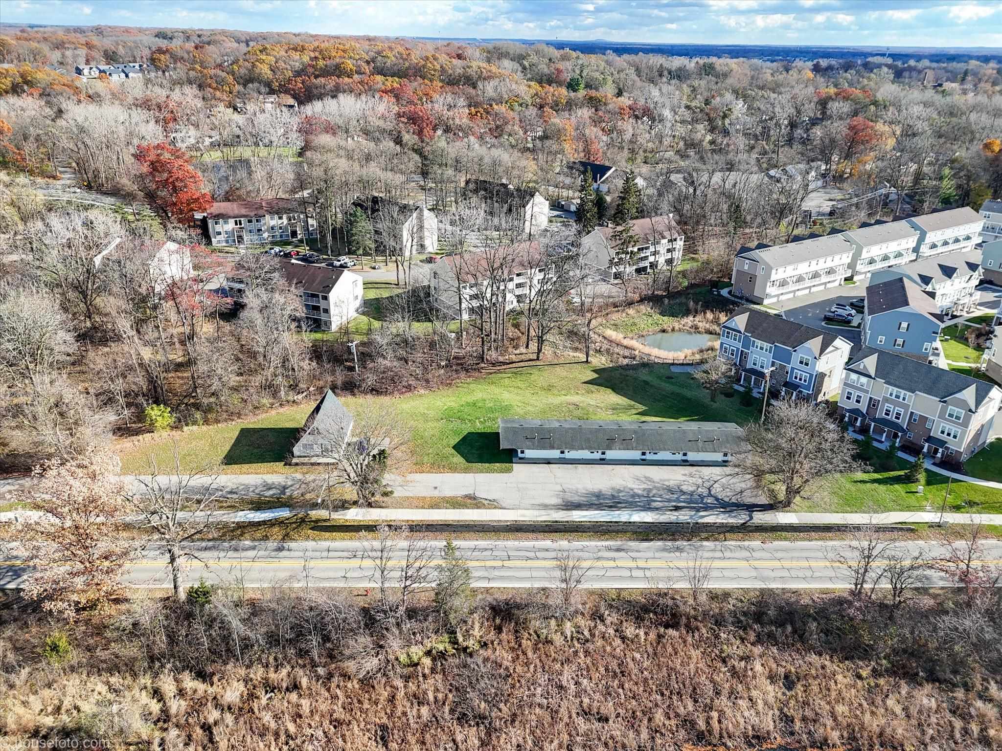 660 Flint Road Brighton, MI 48116 - Photo 6 of 24