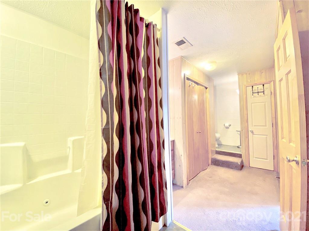 2728 Pax Hill Road Morganton, NC 28655 - Photo 10 of 33 Gallery Image 10