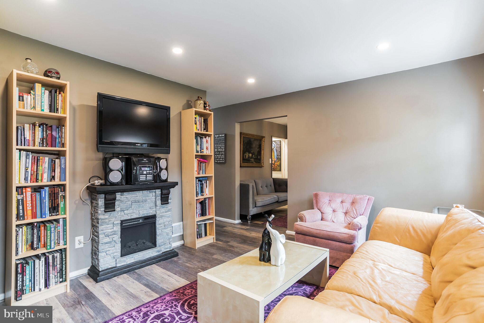 1518 Crest Road Silver Spring, MD 20902 - Photo 3 of 26 Gallery Image 3