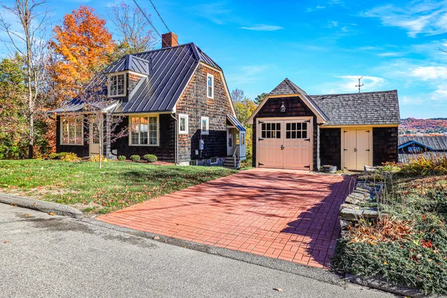 $260,000 | 316 Washington Street, Rumford, ME 04276