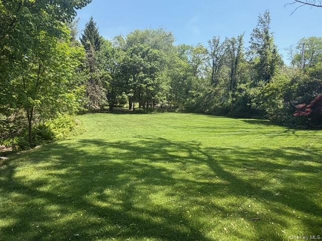 635 South Pascack Road Chestnut Ridge, NY 10977 - Photo 32 of 40