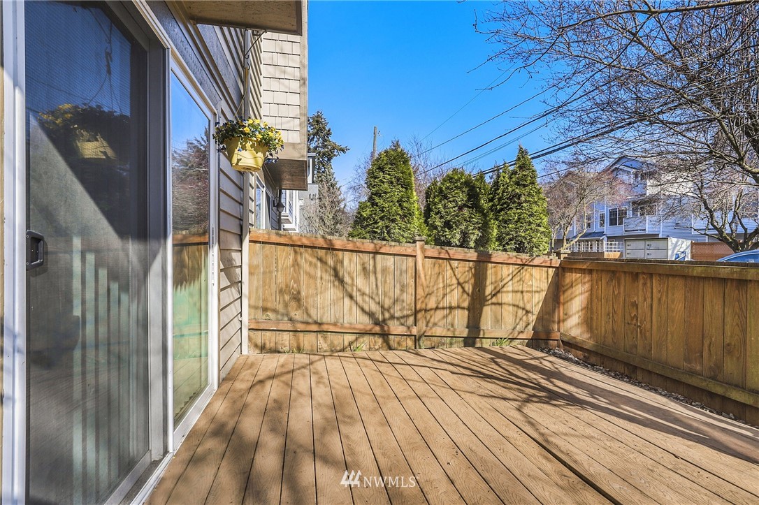 8501 Midvale Avenue North, Unit B Seattle, WA 98103 - Photo 19 of 22 Gallery Image 19