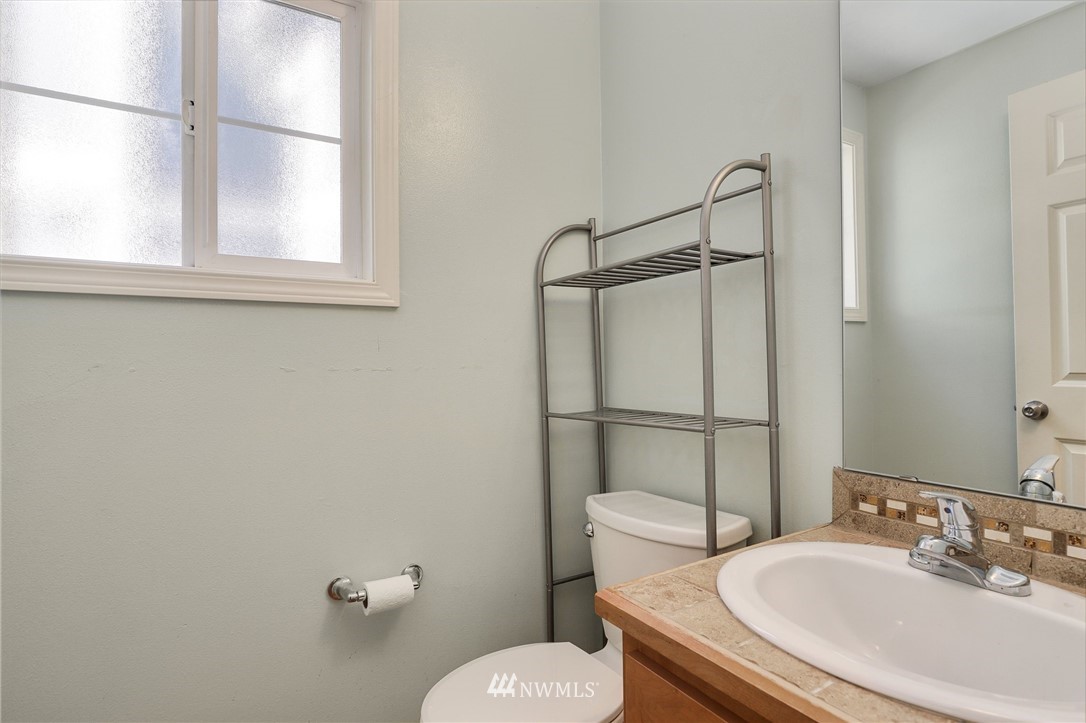 8501 Midvale Avenue North, Unit B Seattle, WA 98103 - Photo 10 of 22 Gallery Image 10