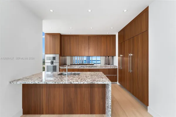 $6,500,000 | 175 Southeast 25th Road, Unit 3602, Miami, FL 33129