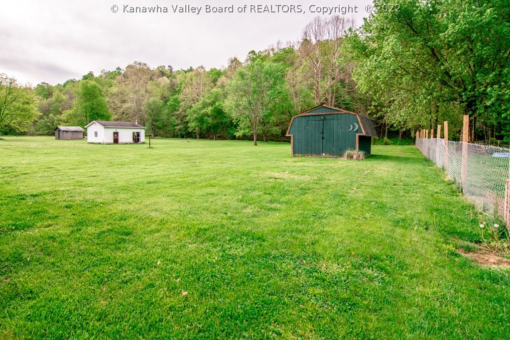 76 Dublin Road Leon, WV 25123 - Photo 6 of 21 Gallery Image 6