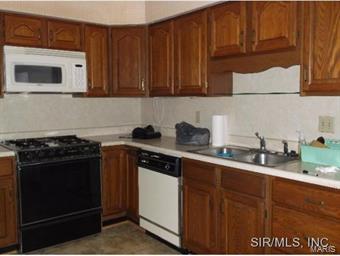 309 Maple Summit Road Jerseyville, IL 62052 - Photo 12 of 16 Gallery Image 12