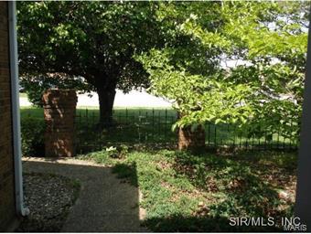 309 Maple Summit Road Jerseyville, IL 62052 - Photo 6 of 16 Gallery Image 6