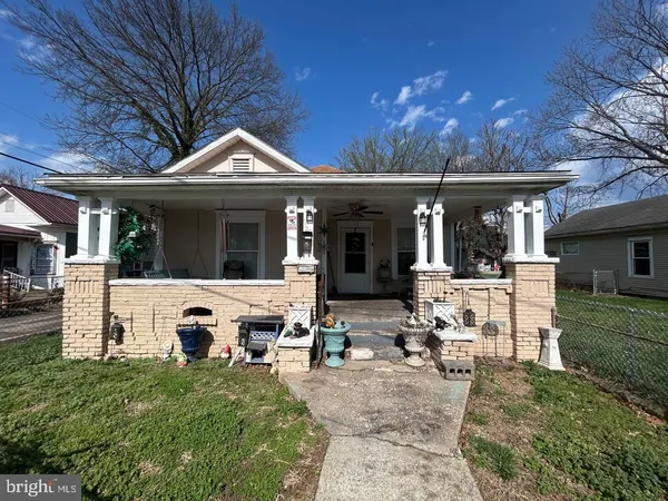 $75,000 | 920 1st Avenue, Charleston, WV 25302