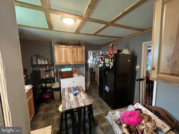 $75,000 | 920 1st Avenue, Charleston, WV 25302