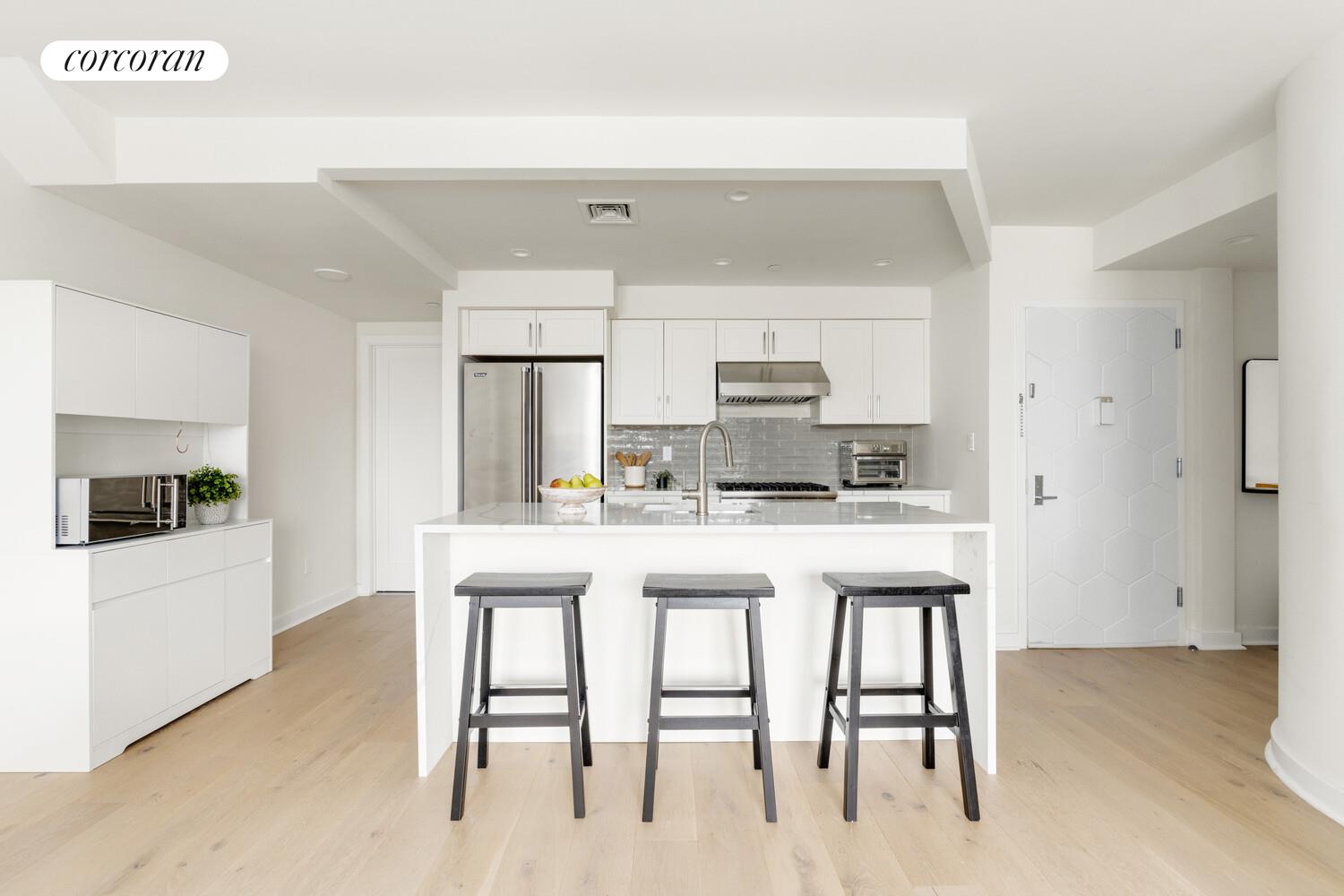 23-23 30th Road, Unit 5B Queens, NY 11102 - Photo 3 of 12