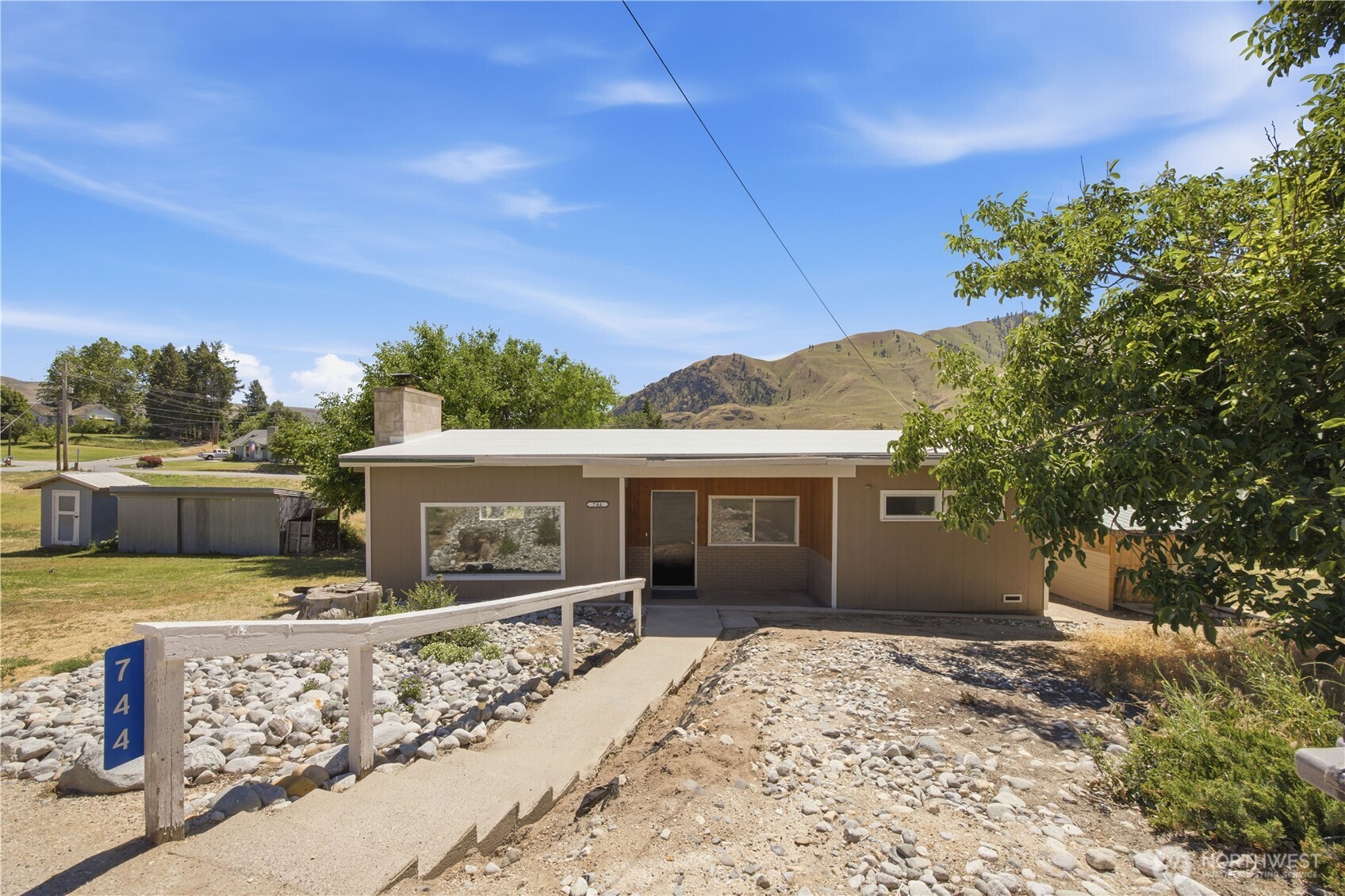 744 Riverview Cemetery Road Chelan, WA 98816 - Photo 1 of 29