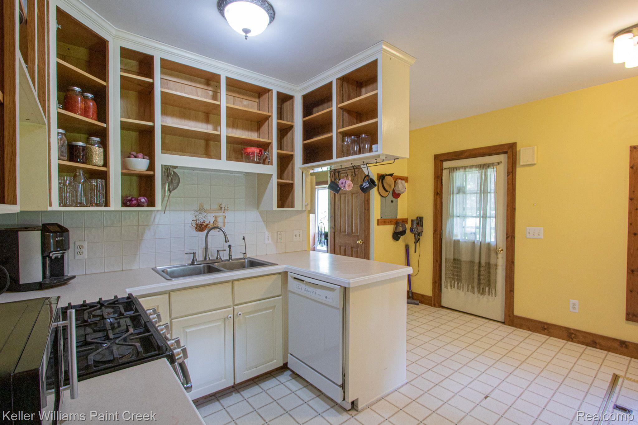 9319 Sparling Road Goodells, MI 48027 - Photo 7 of 36 Gallery Image 7