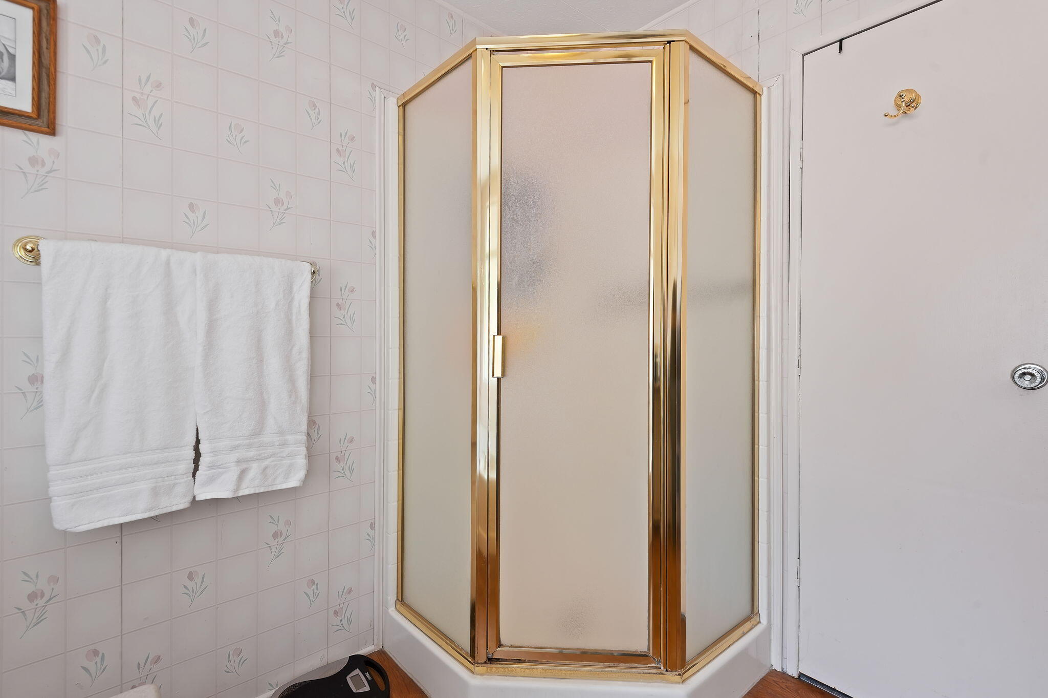 340 Old Mill Road, Unit 235 Santa Barbara, CA 93110 - Photo 8 of 12 Primary Bath
