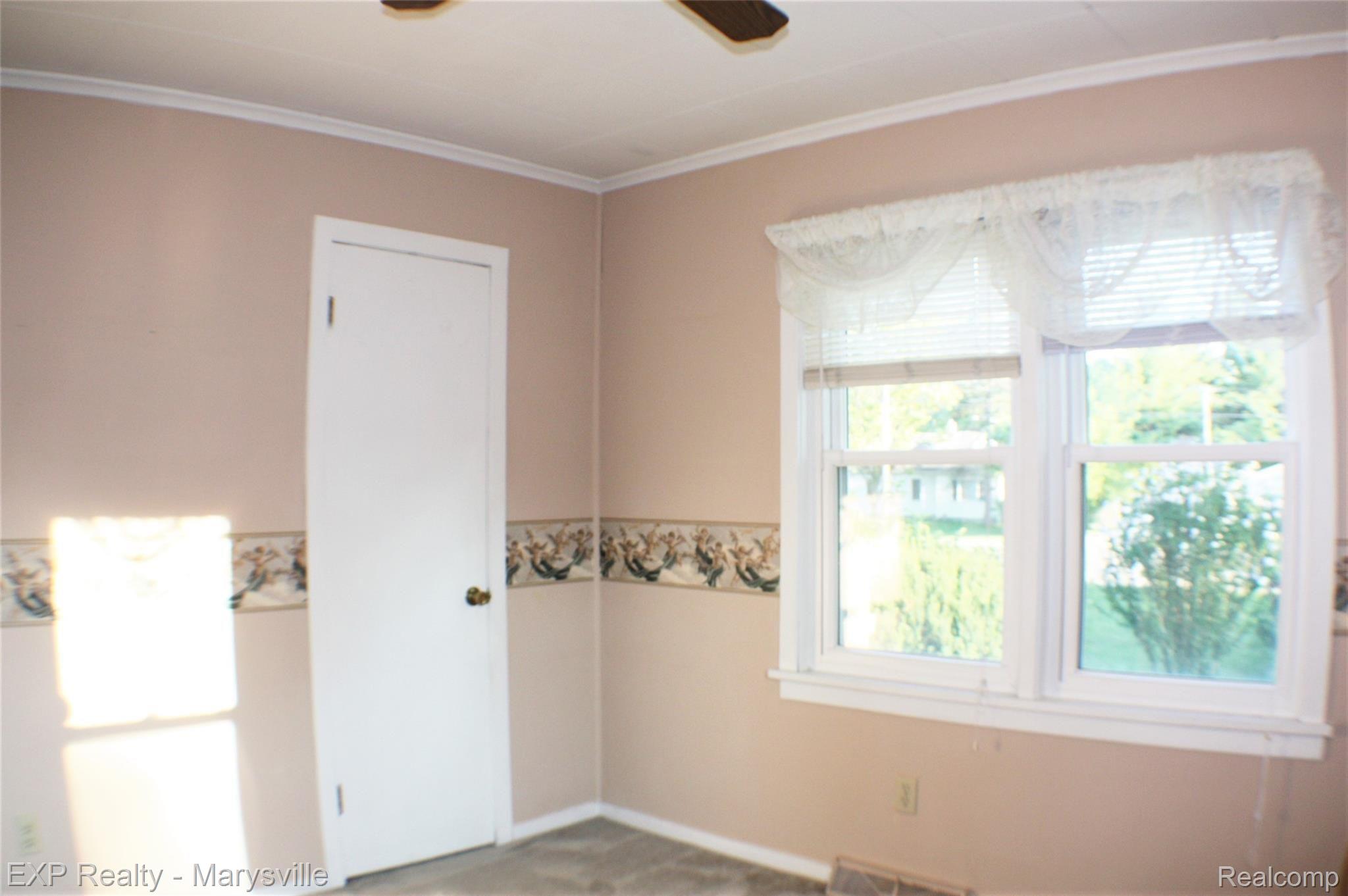 4204 Lapeer Road Port Huron, MI 48060 - Photo 28 of 40 IMG_0378 (2).JPG