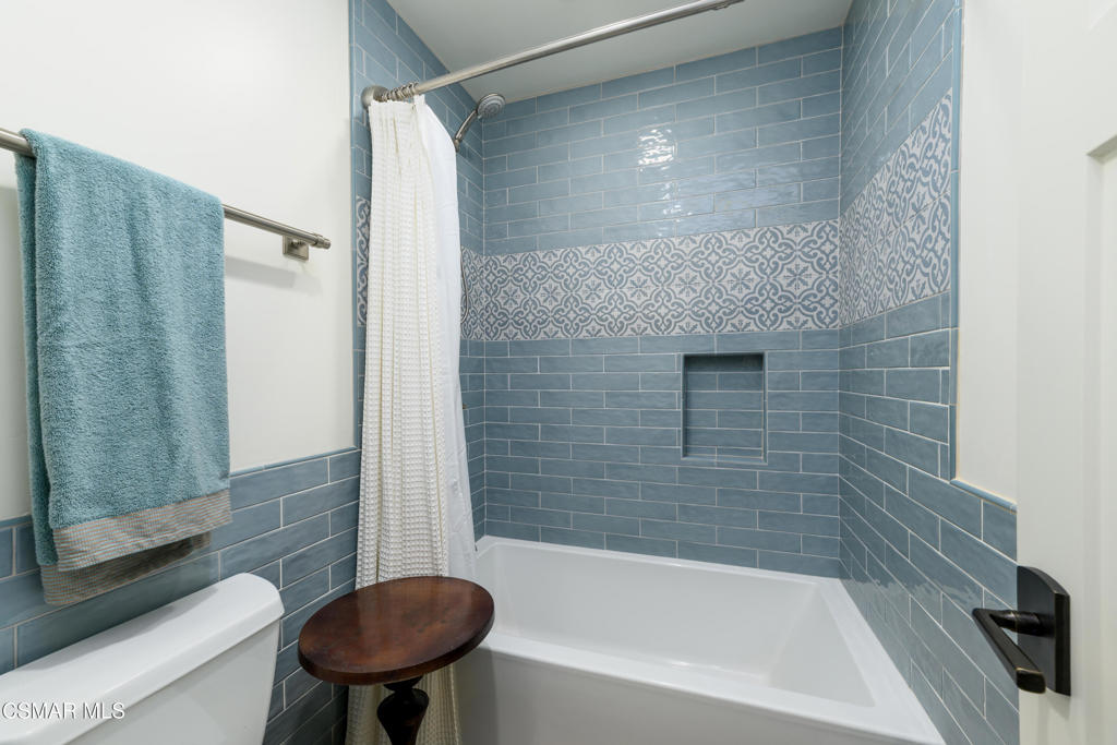 818 Caliente Lane Ventura, CA 93001 - Photo 32 of 43