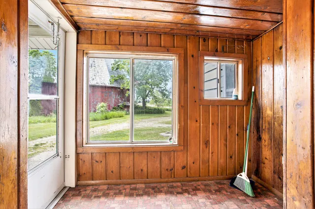 $379,900 | 7814 M-79, Nashville, MI 49073