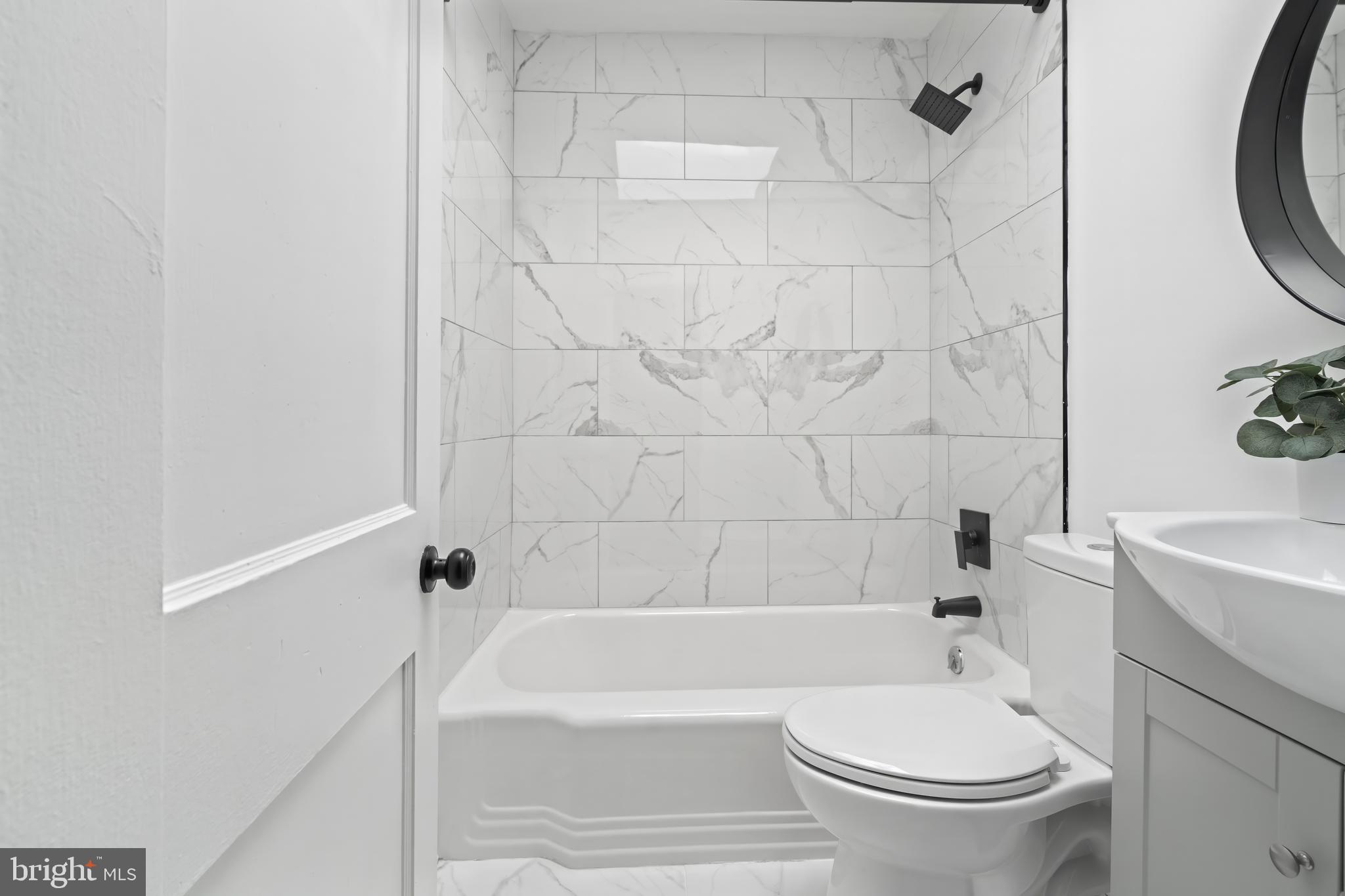 4000 Colborne Road Baltimore, MD 21229 - Photo 17 of 34