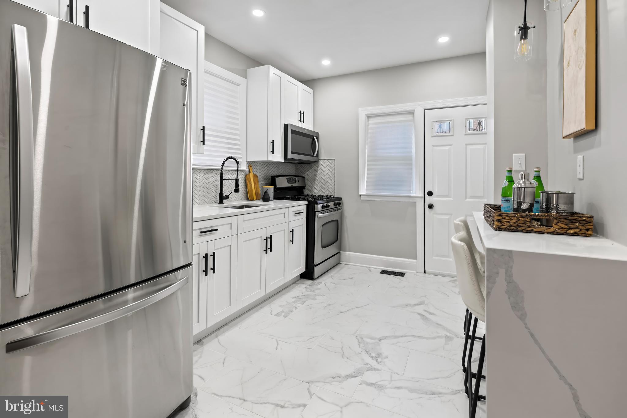 4000 Colborne Road Baltimore, MD 21229 - Photo 9 of 34