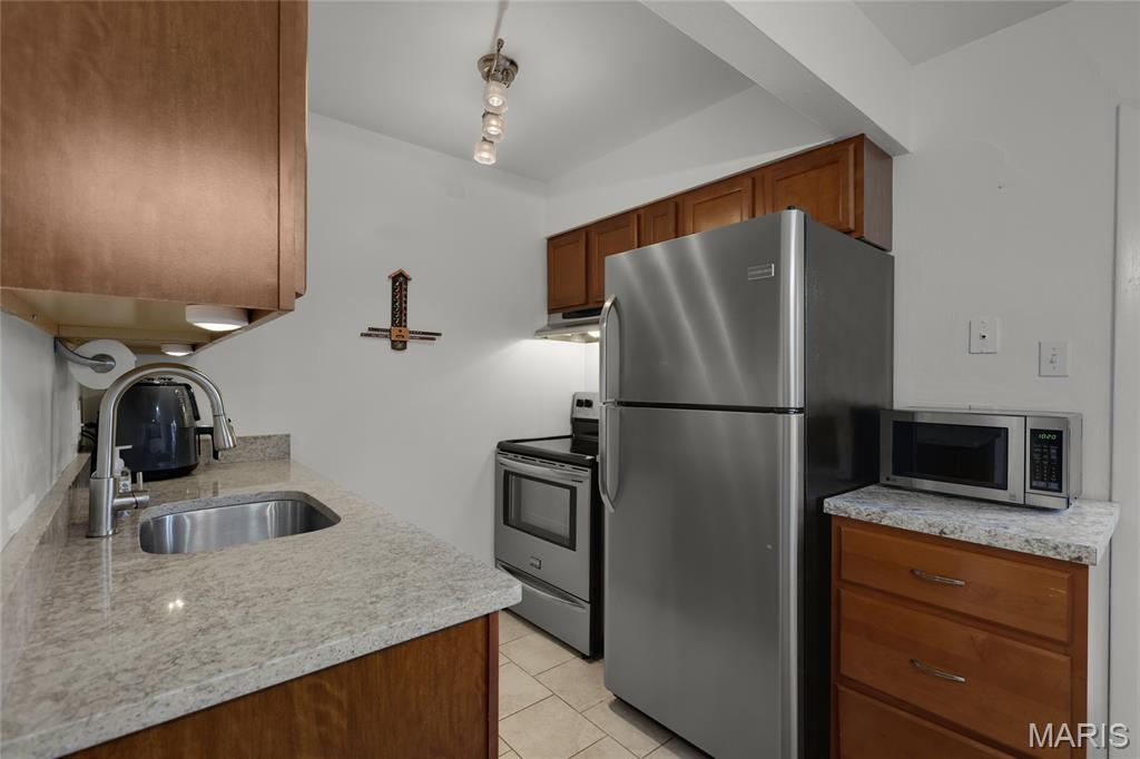 438 North Sappington Road, Unit B Glendale, MO 63122 - Photo 6 of 21 Gallery Image 6