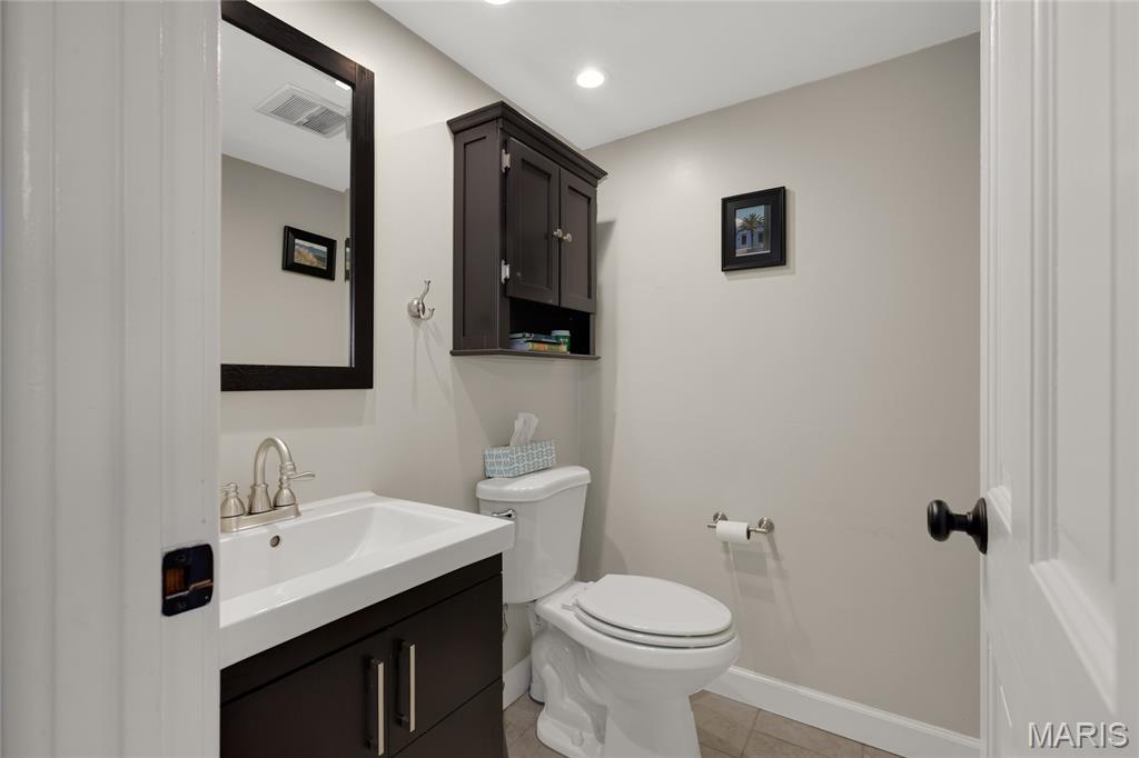 438 North Sappington Road, Unit B Glendale, MO 63122 - Photo 8 of 21 Gallery Image 8