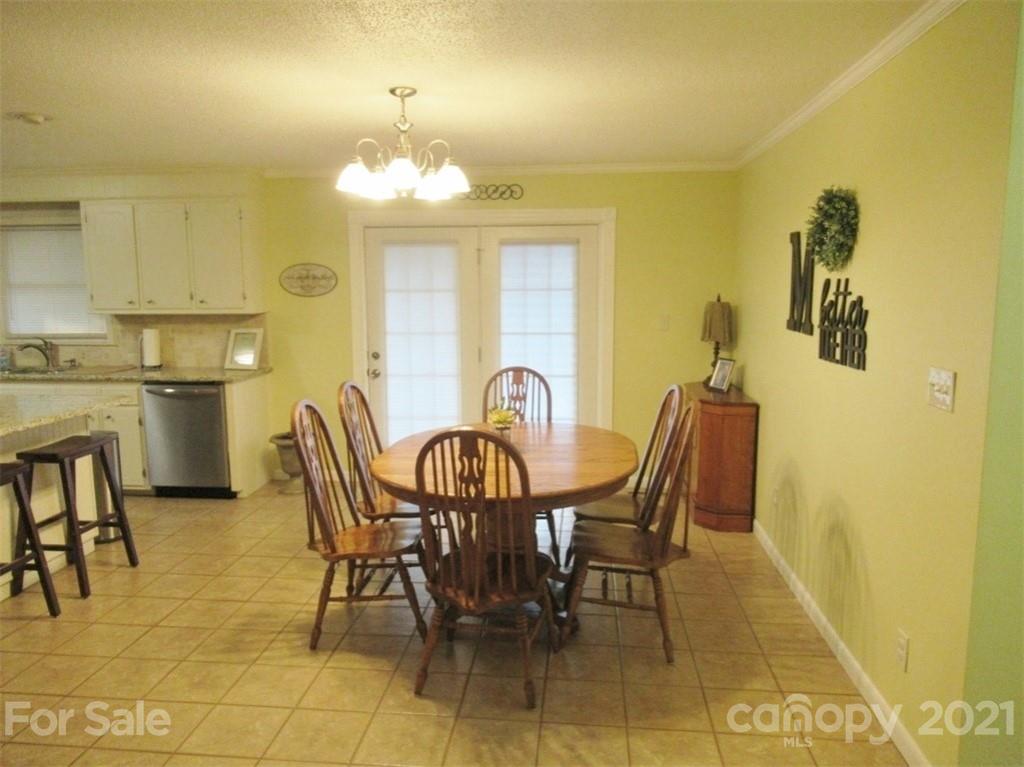 709 3rd St Place Southwest Conover, NC 28613 - Photo 8 of 28 Gallery Image 8