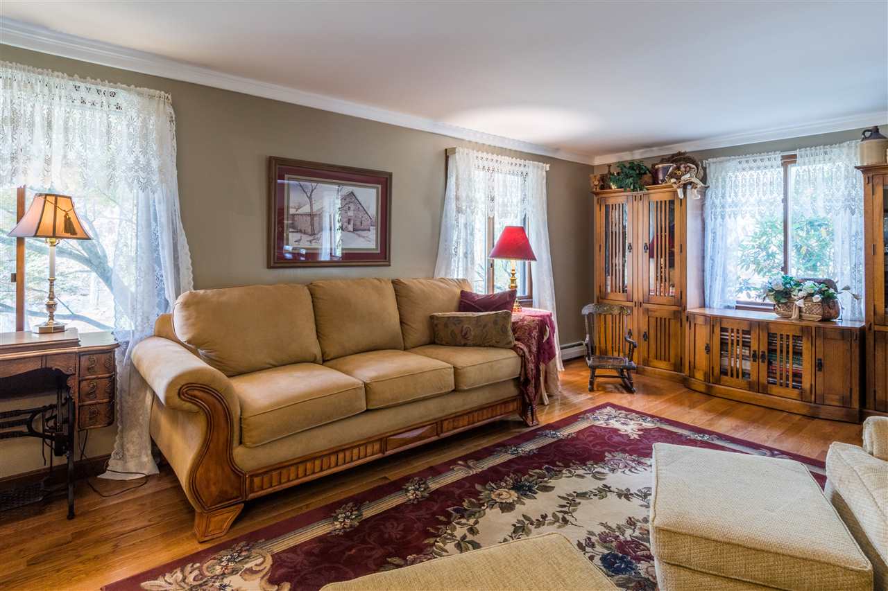 21 Cricket Corner Road Amherst, NH 03031 - Photo 11 of 31