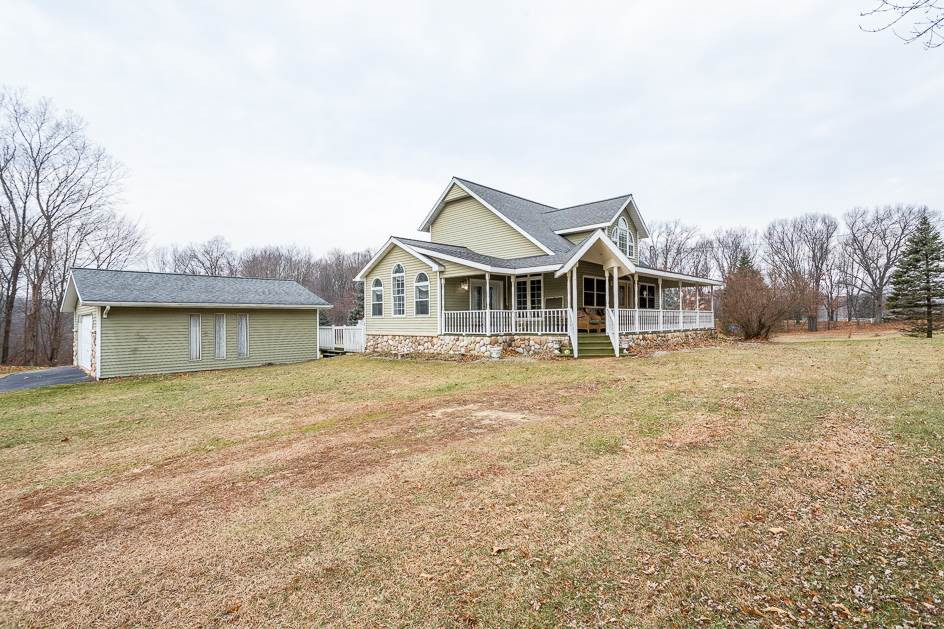 10450 Cooper Road Pleasant Lake, MI 49272 - Photo 1 of 44 Photo 1