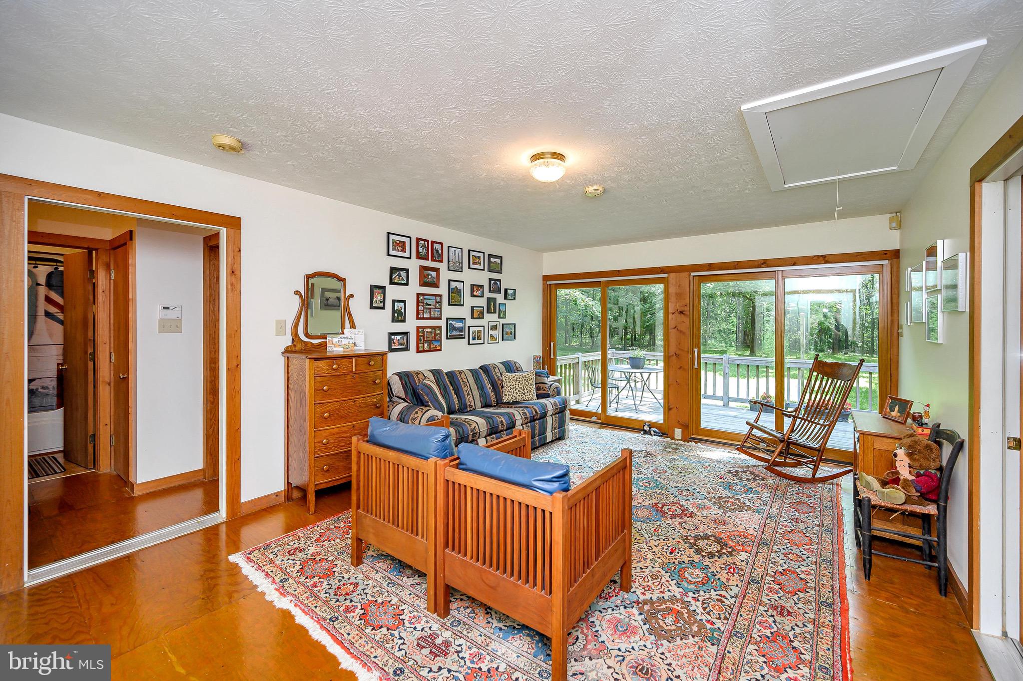 544 Plum Tree Road Bumpass, VA 23024 - Photo 11 of 43 Bright and inviting!